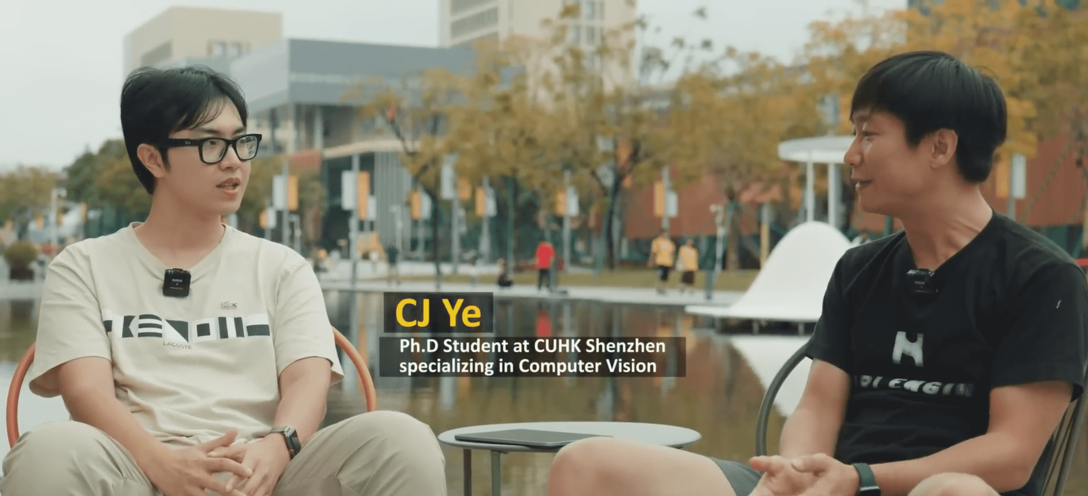 KIRI Engine CEO Jack in technical discussion with researcher Chongjie Ye about 3DGS to Mesh reconstruction